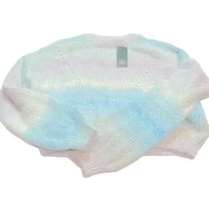 WILD FABLE PASTEL CROP SWEATER - WITH TAGS -SIZE MED